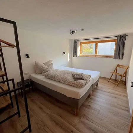 Stoablick - Barrierefrei Mit Bergblick Appartement Bad Goisern